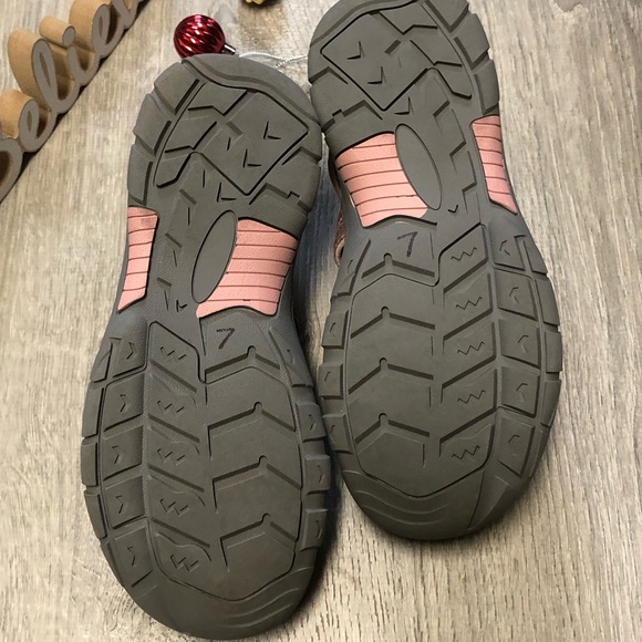 BILLY River Sandals-Blush - Picture 9 of 9